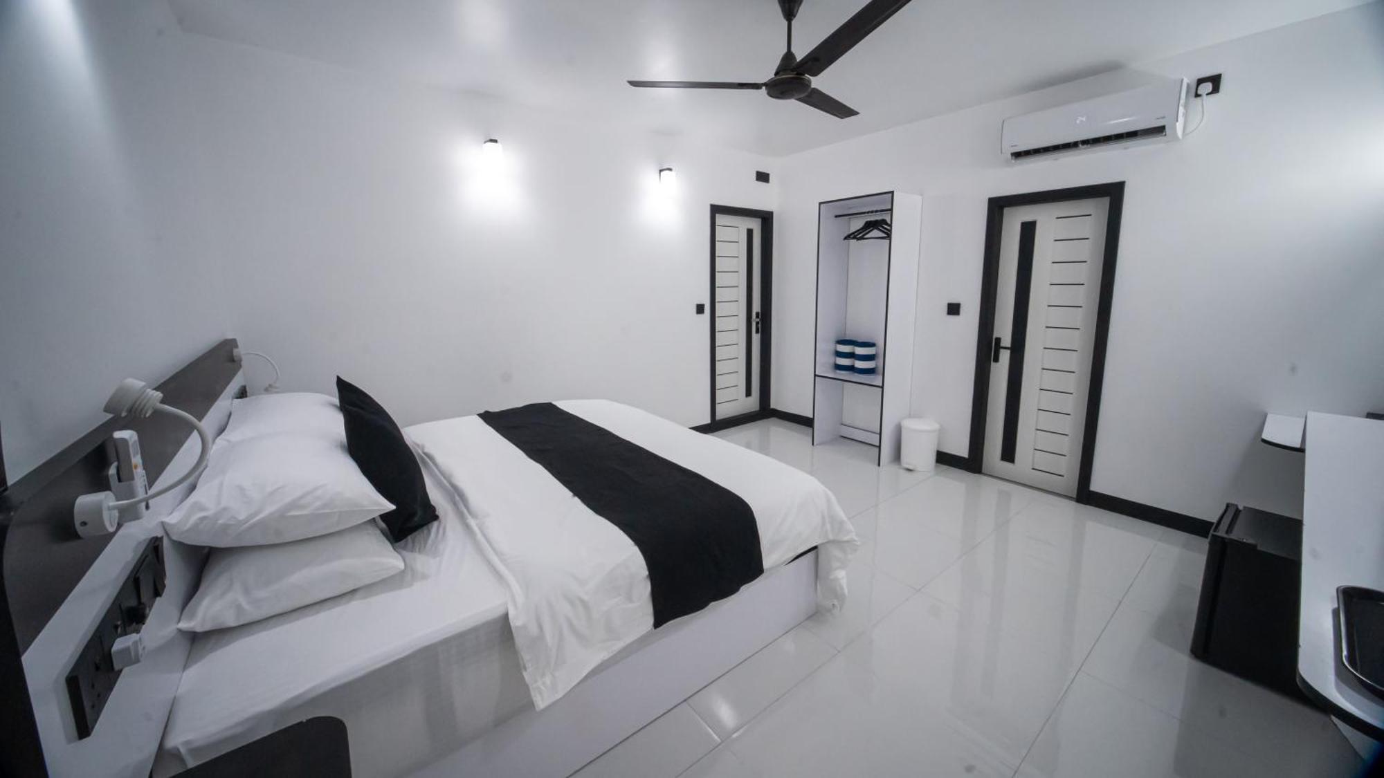 Sunset Beach Stay At Mathiveri Buitenkant foto